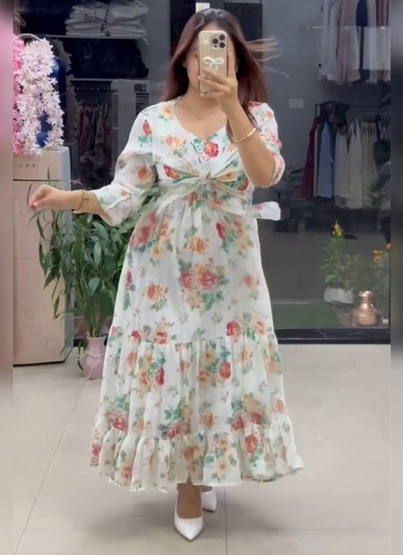Pajji Georgette Floral Printed Gown With Jacket Wholesale Market In Surat